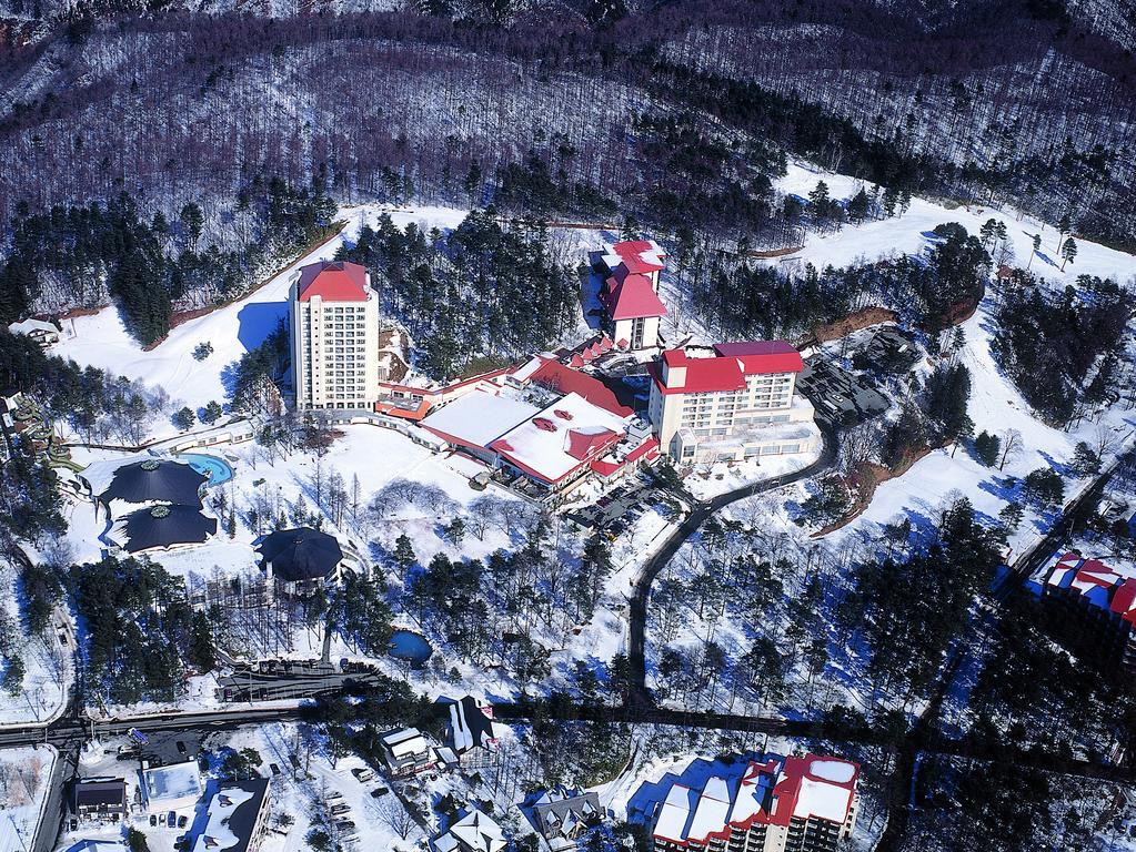 Kusatsu Onsen Hotel Village Экстерьер фото