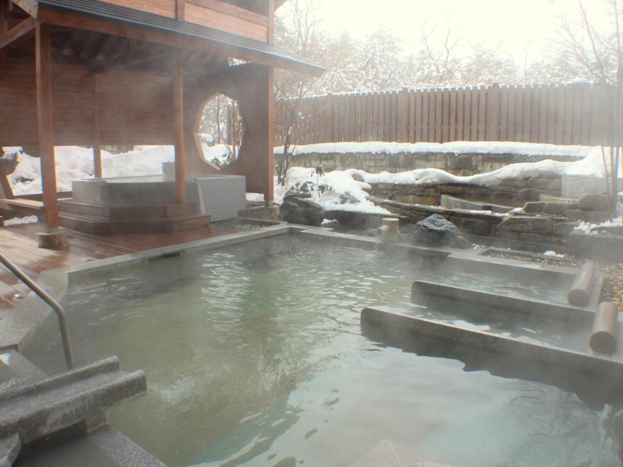Kusatsu Onsen Hotel Village Экстерьер фото